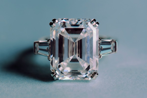Important Jewelry