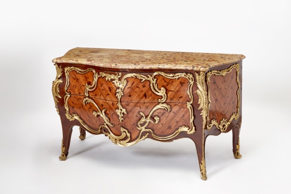 English & Continental Furniture & Decorative Arts
