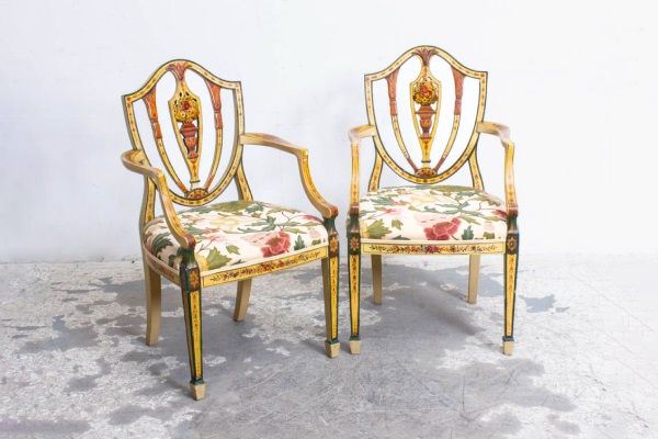 Shopping at Hayloft Auctions! March 2026