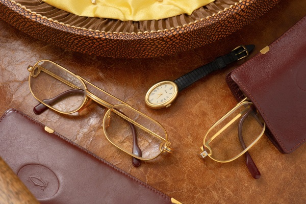 Shopping at Hayloft Auctions! November 2025