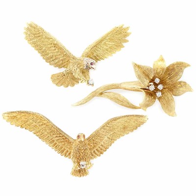 Lot 43 - Three Gold Brooches