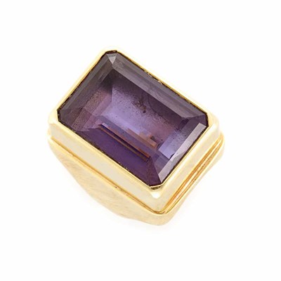Lot 255 - Gold and Amethyst Ring, Burle Marx