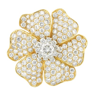 Lot 346 - Gold and Diamond Flower Brooch