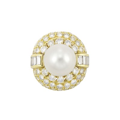 Lot 341 - Gold, South Sea Cultured Pearl and Diamond Ring