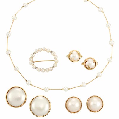 Lot 838 - Group of Gold, Mabe Pearl, Freshwater and Cultured Pearl Jewelry