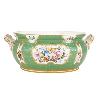 Lot 367 - English Porcelain Footbath Second quarter of...
