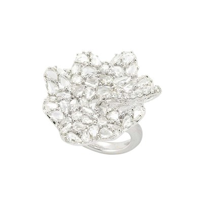 Lot 69 - White Gold and Diamond Flower Ring