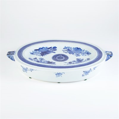 Lot 160 - Chinese Export Blue Fitzhugh Porcelain Warming...