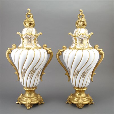 Lot 512 - Pair of Italian Neoclassical Style Gilt...