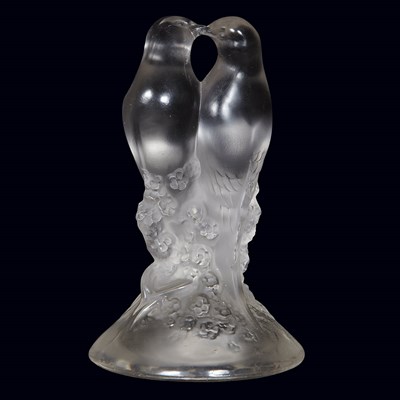 Lot 375 - R. Lalique Molded Glass Deux Tourterelles...