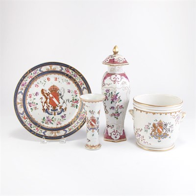 Lot 324 - Group of Ten Samson and Samson Style Porcelain...