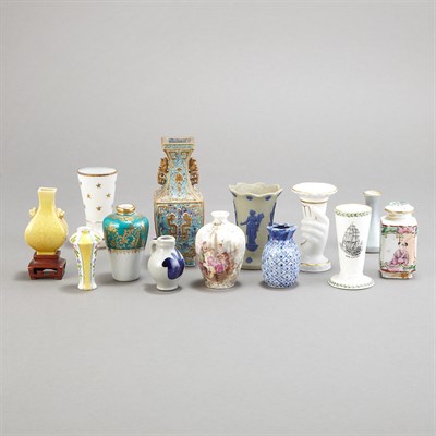 Lot 331 - Group of Chinese Porcelain, Hardstone and...
