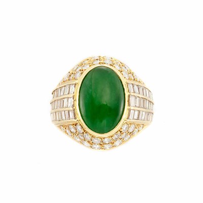 Lot 554 - Gold, Jade and Diamond Ring