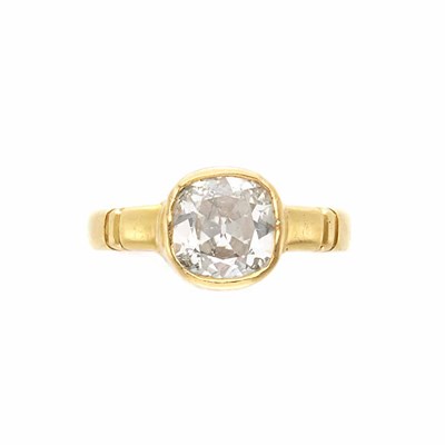Lot 287 - Gold and Diamond Ring