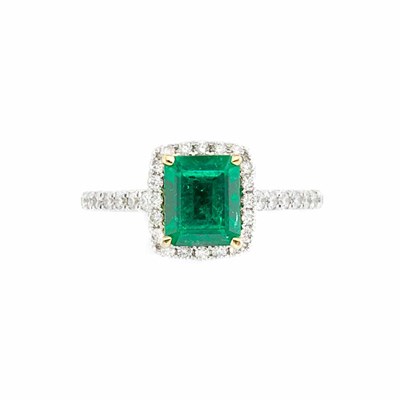 Lot 232 - White Gold, Emerald and Diamond Ring, Piranesi