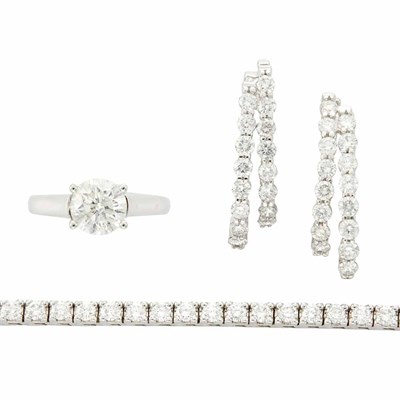 Lot 213 - Group of White Gold and Diamond Jewelry