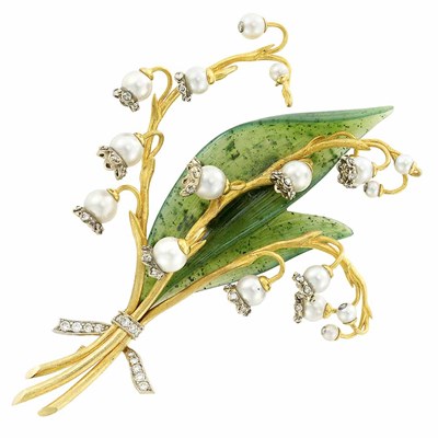 Lot 329 - Gold, Carved Nephrite, Cultured Pearl and Diamond Lily of the Valley Clip-Brooch, Zadora