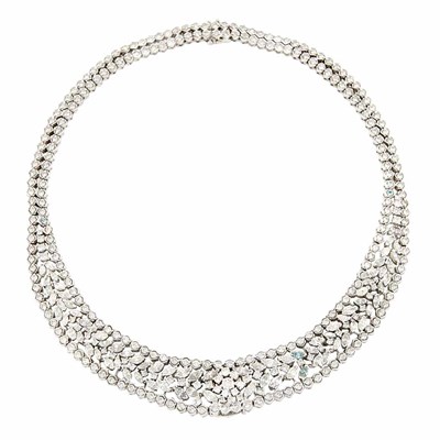 Lot 884 - White Gold and Diamond Necklace