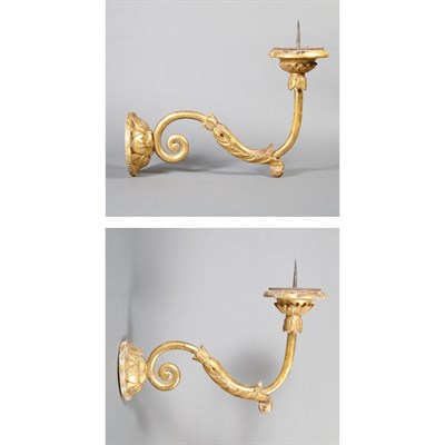 Lot 170 - Pair of Continental Giltwood Wall Lights Each...