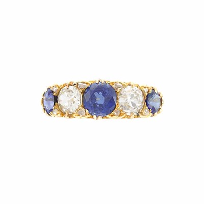 Lot 97 - Antique Gold, Sapphire and Diamond Ring