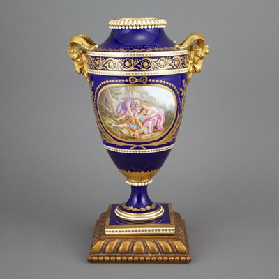 Lot 217 - Minton Gilt and Polychrome Decorated Porcelain...
