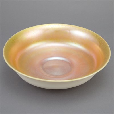 Lot 353 - Steuben Gold Aurene and Calcite Glass Low...