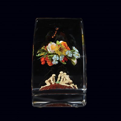 Lot 220 - Paul Stankard American, b. 1943 Root People...