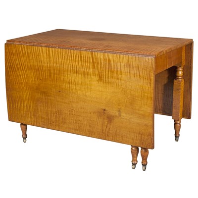 Lot 208 - Federal Figured Maple Drop-Leaf Table 19th...