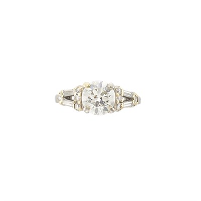 Lot 768 - Platinum and Diamond Ring