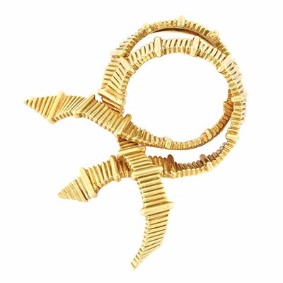 Lot 69 - Gold Ribbon Brooch, Tiffany & Co.
