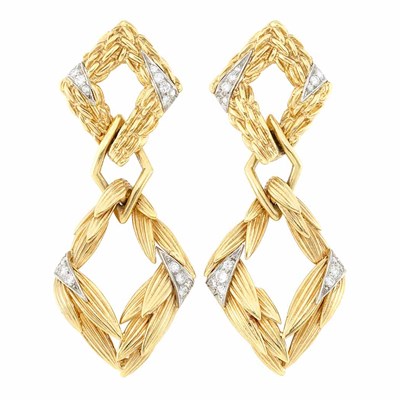 Lot 820 - Pair of Gold and Diamond Pendant-Earclips