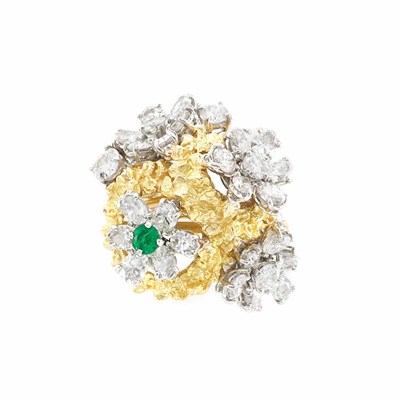 Lot 707 - Gold, Platinum, Diamond and Emerald Ring