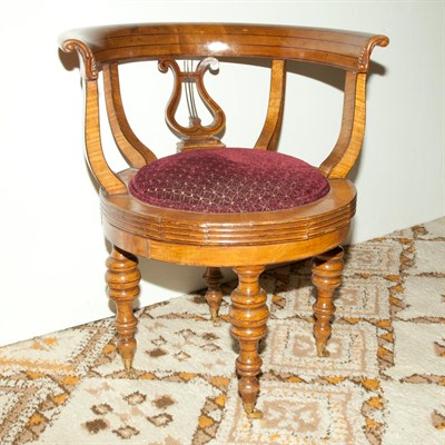 Lot 421 - Continental Walnut Music Chair