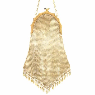 Lot 566 - Antique Gold and Cabochon Sapphire Mesh Purse with Carrying Chain