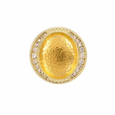 Lot 282 - Hammered Gold and Diamond Ring