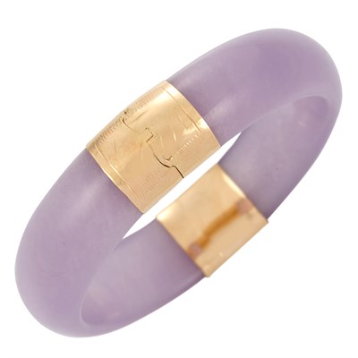 Lot 257 - Lavender Jade and Gold Bangle Bracelet