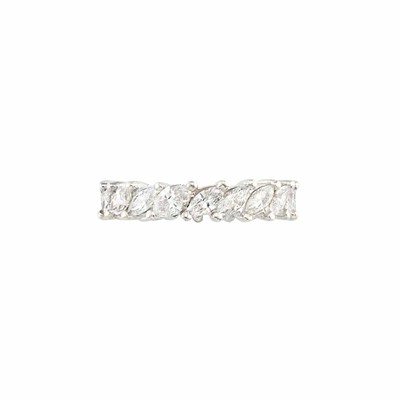 Lot 877 - White Gold and Diamond Band Ring