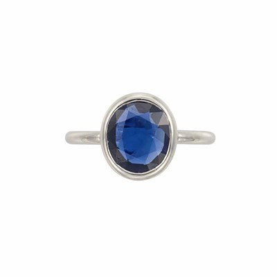 Lot 502 - Platinum and Sapphire Ring