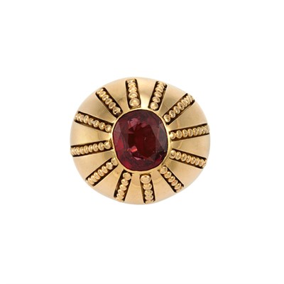 Lot 15 - Gold and Red Spinel Ring