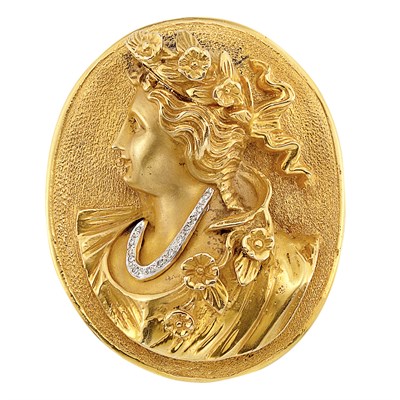 Lot 736 - Gold and Diamond Cameo Pendant-Brooch
