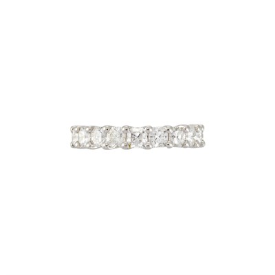 Lot 490 - Platinum and Diamond Band Ring
