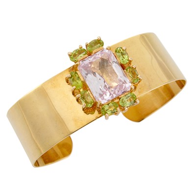 Lot 370 - Gold, Kunzite and Peridot Bangle Bracelet