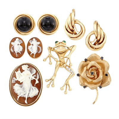 Lot 933 - Group of Gold Jewelry