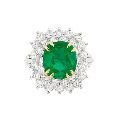 Lot 361 - Platinum, Gold, Emerald and Diamond Ring