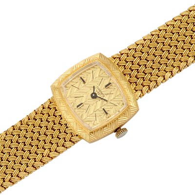 Lot 821 - Gold Mesh Wristwatch