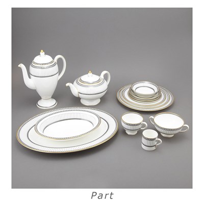 Lot 323 - Wedgwood Porcelain Dinner Service In the...