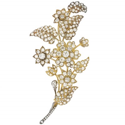 Lot 301 - Antique Silver, Gold and Diamond Brooch