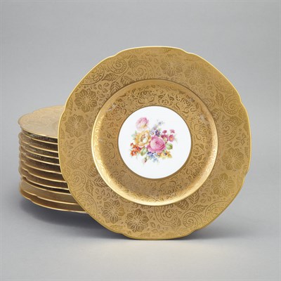 Lot 486 - Set of Twelve Heinrich & Co. Gilt and...