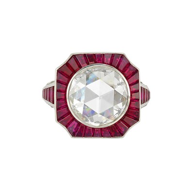 Lot 422 - Platinum, Diamond and Ruby Ring
