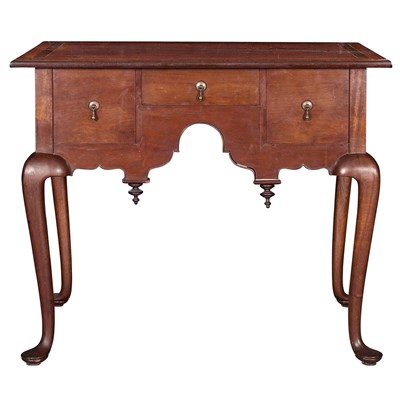 Lot 213 - Queen Anne Style Inlaid Cherry Dressing Table...